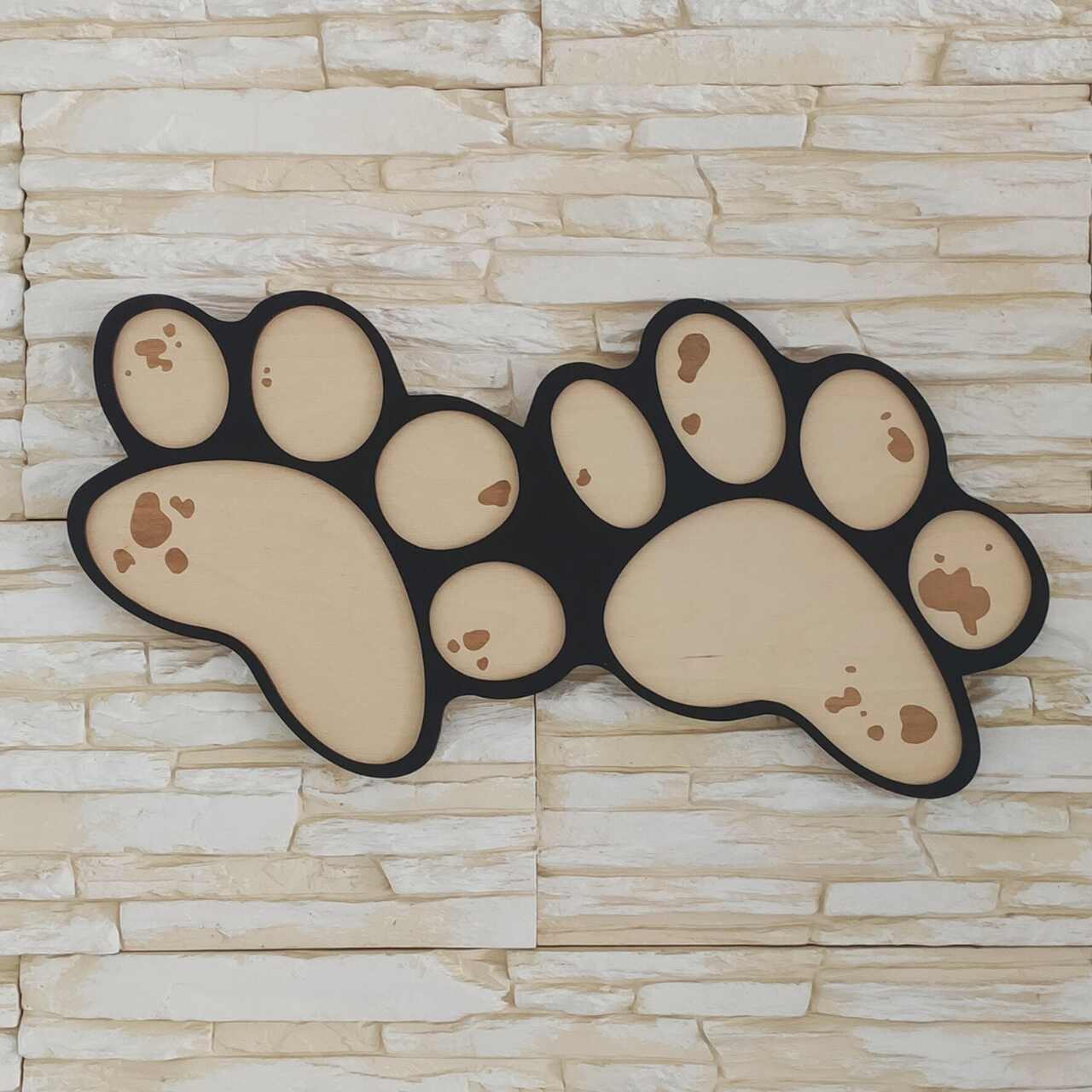 Pfoten-Bilderrahmen aus Holz – Platz für 10 Fotos
