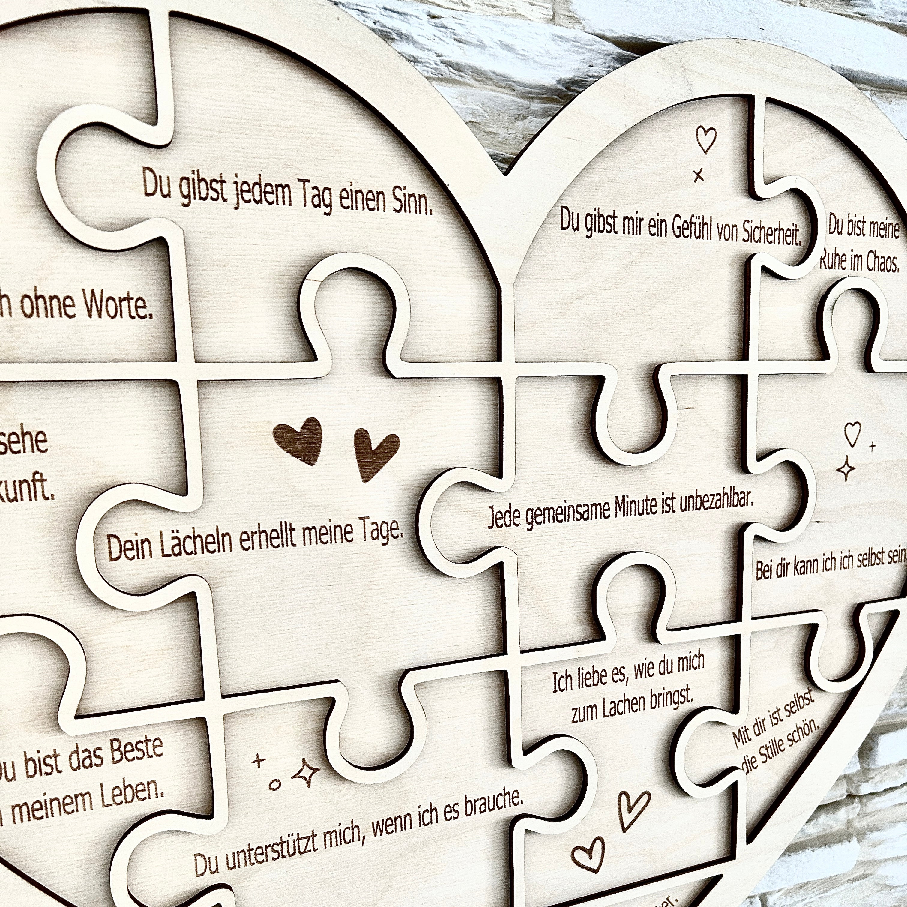 Herzförmiger Rahmen - 14 Gründe zum Verlieben